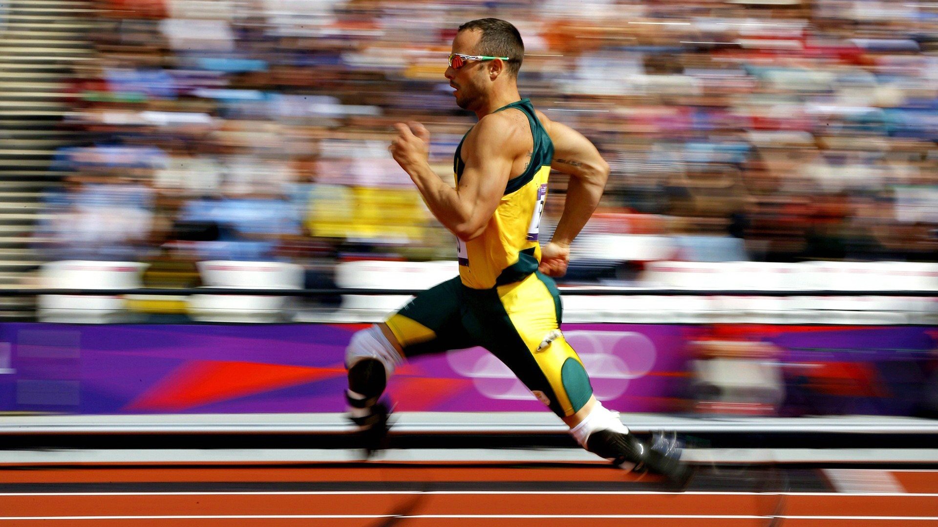 _场外故事:运动员公益慈善引关注_,善待运动员