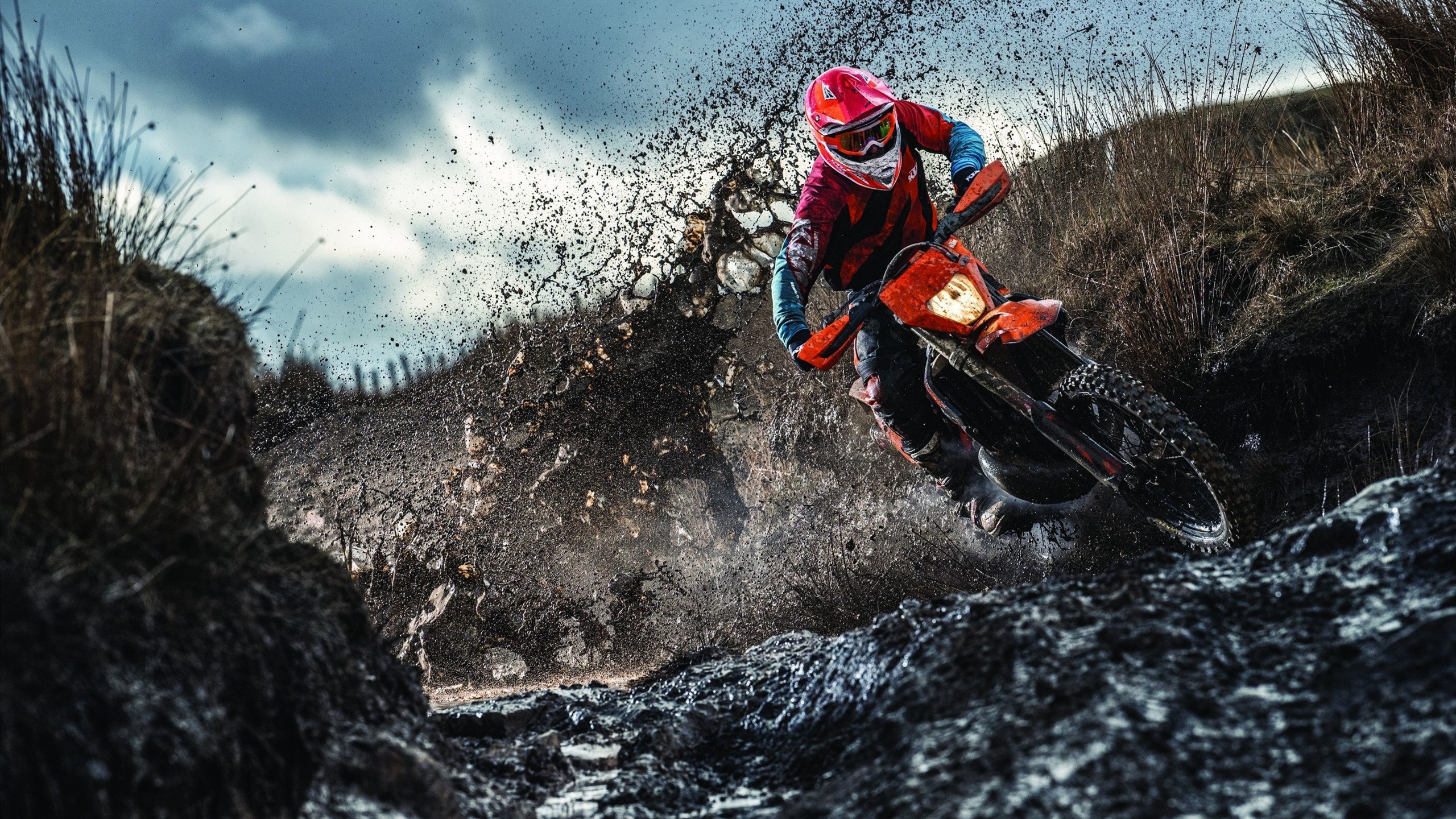 LEYU SPORTS中国官方网站-_极限攀岩英雄挑战赛：攀登者的荣耀时刻_，极限攀岩纪录片男主角